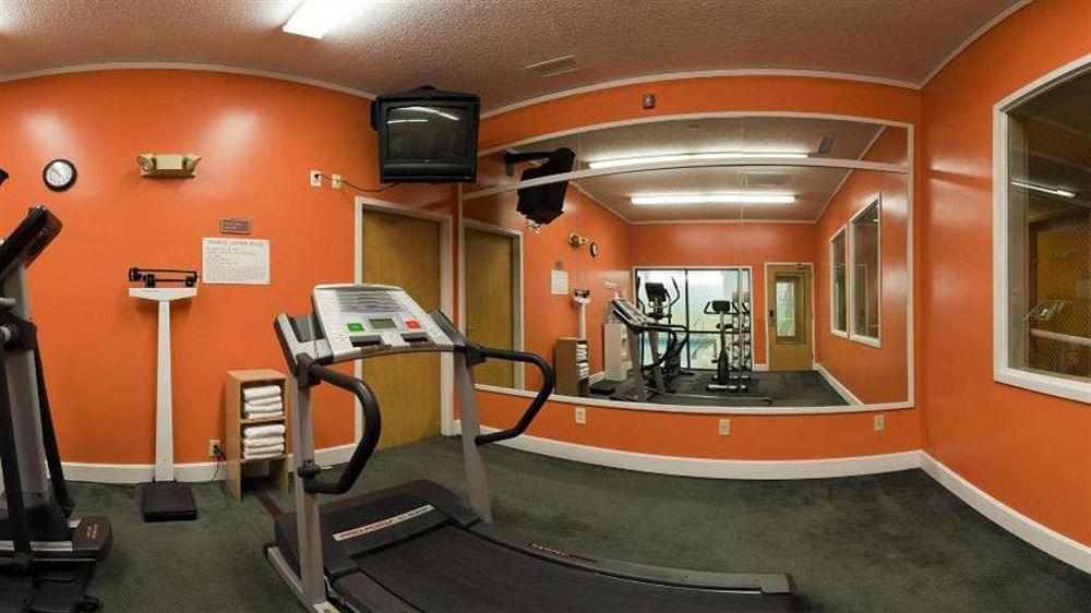 Holiday Inn Express Metropolis By Ihg Εξωτερικό φωτογραφία
